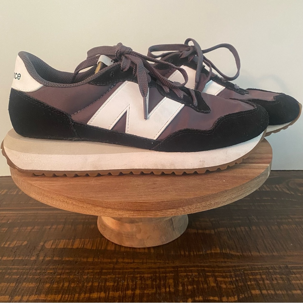 Woman's NEW BALANCE 237 Size 8 Black WS237NB Sneakers Shoes EUC